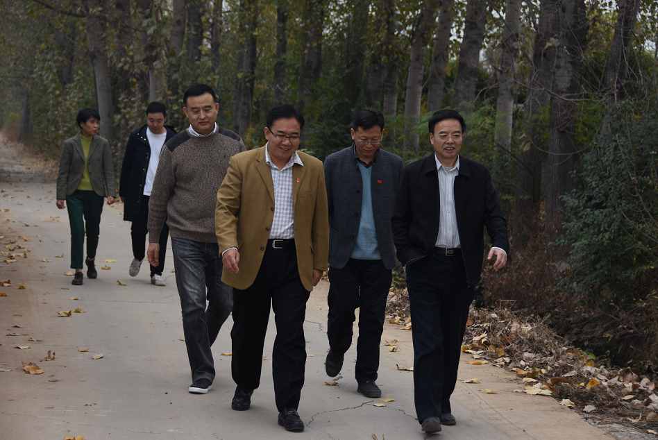 市总工会党组书记、常务副主席杜中岳到我院调研指导工作