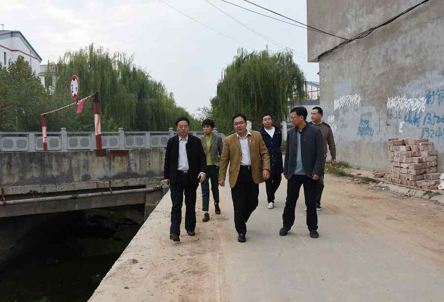 市总工会党组书记、常务副主席杜中岳到我院调研指导工作