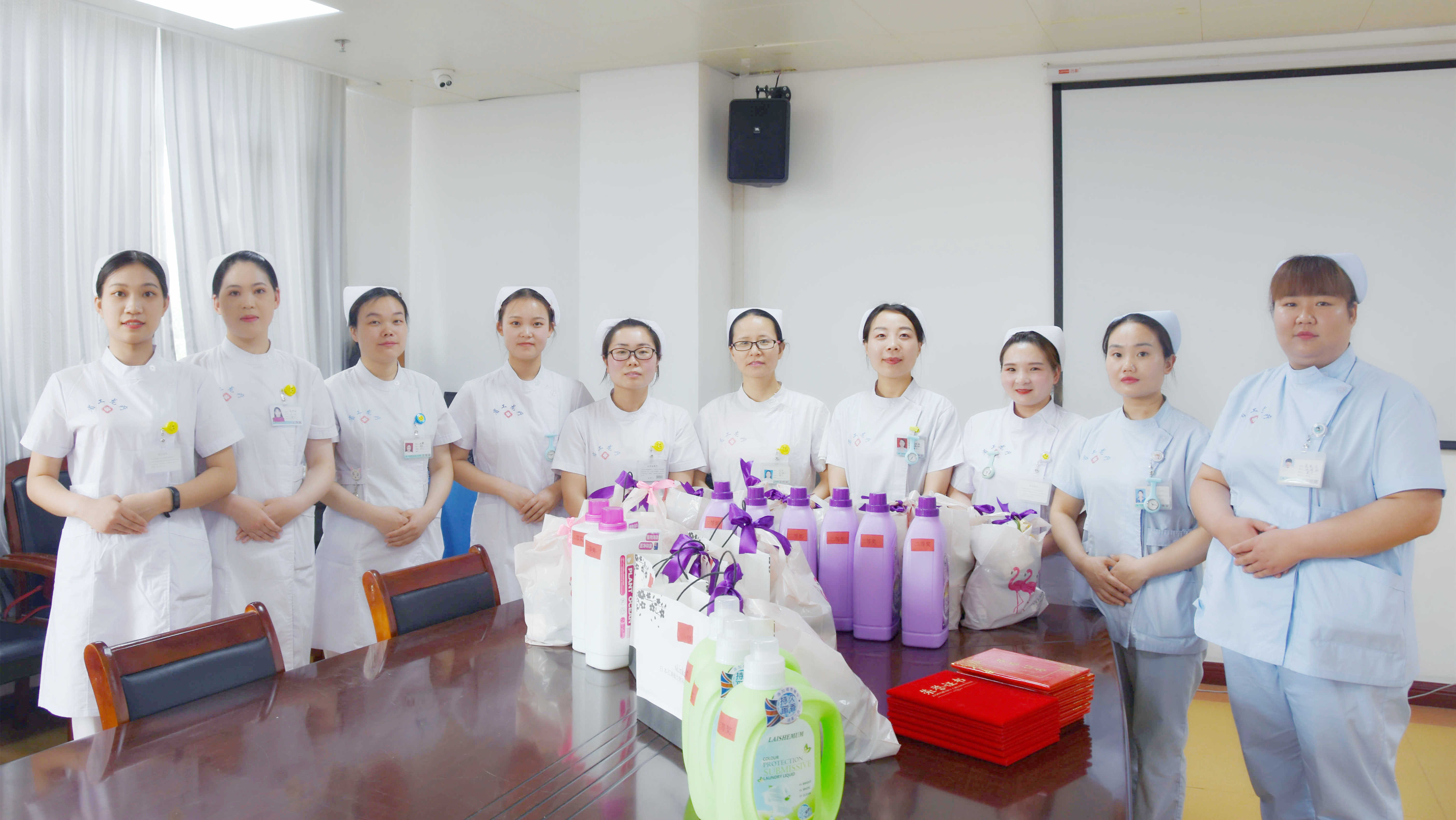 龙门疗养院开展庆祝5•12护士节暨表彰大会