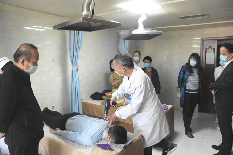 科大一附院专家团至龙门疗养院考察交流